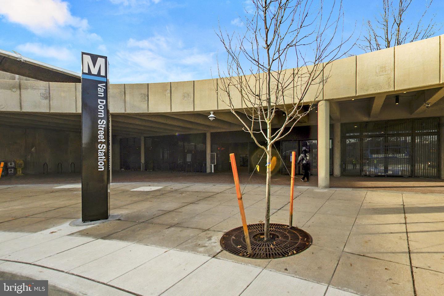 4860 EISENHOWER AVENUE Unit: 378