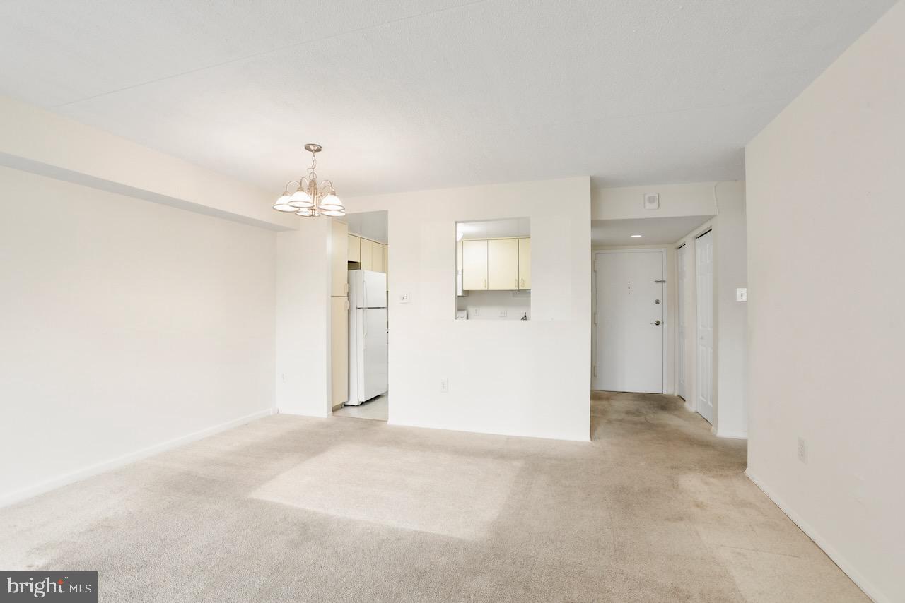 6300 STEVENSON AVENUE Unit: 520