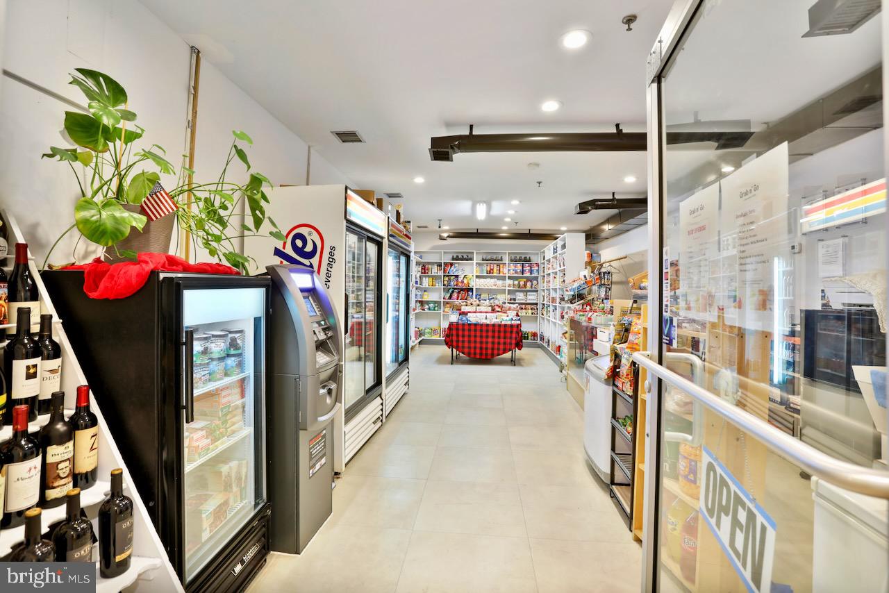 6300 STEVENSON AVENUE Unit: 520