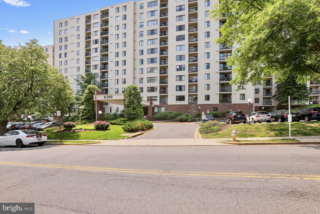 6300 STEVENSON AVENUE Unit: 520