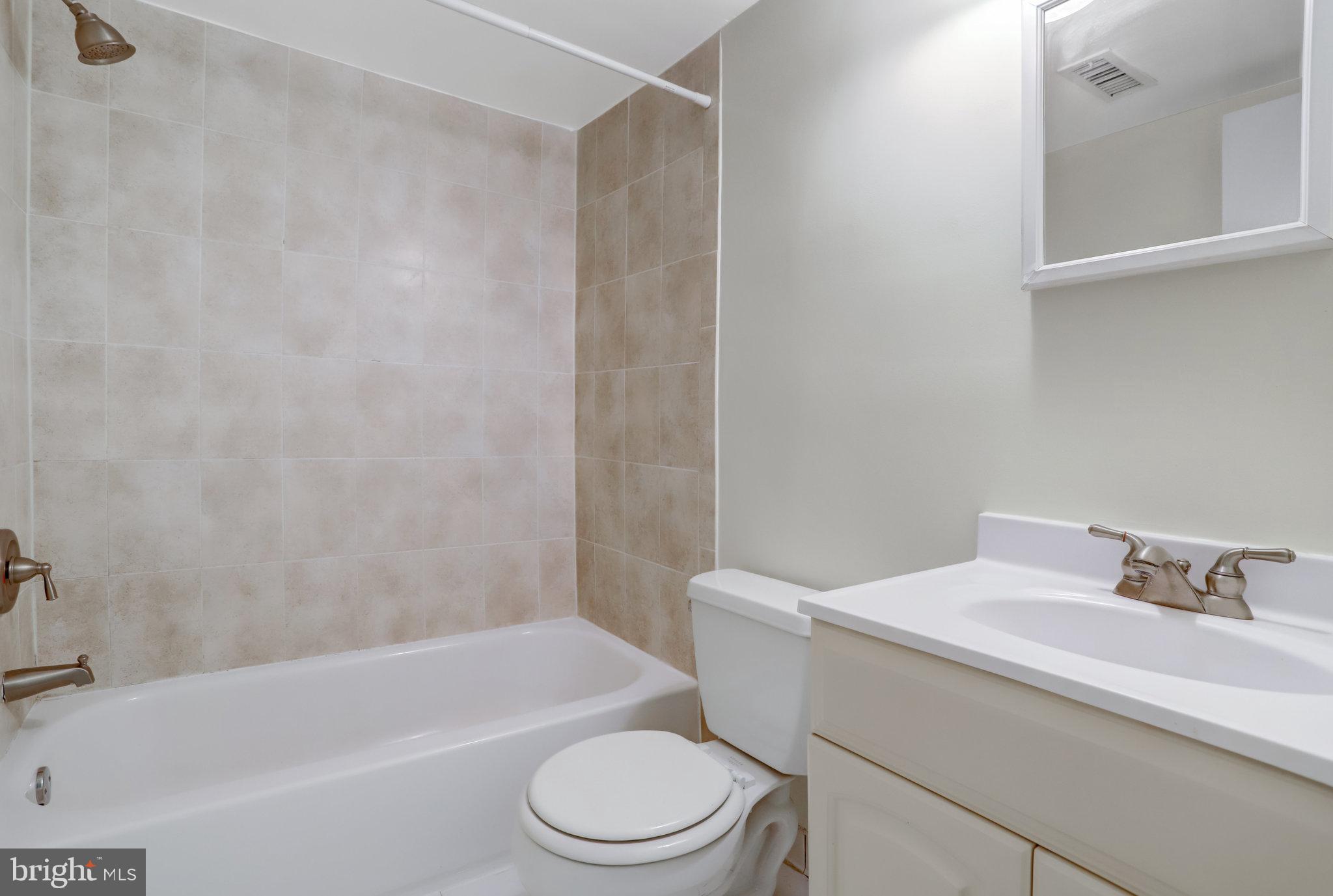 3312 S 28th STREET Unit: 204