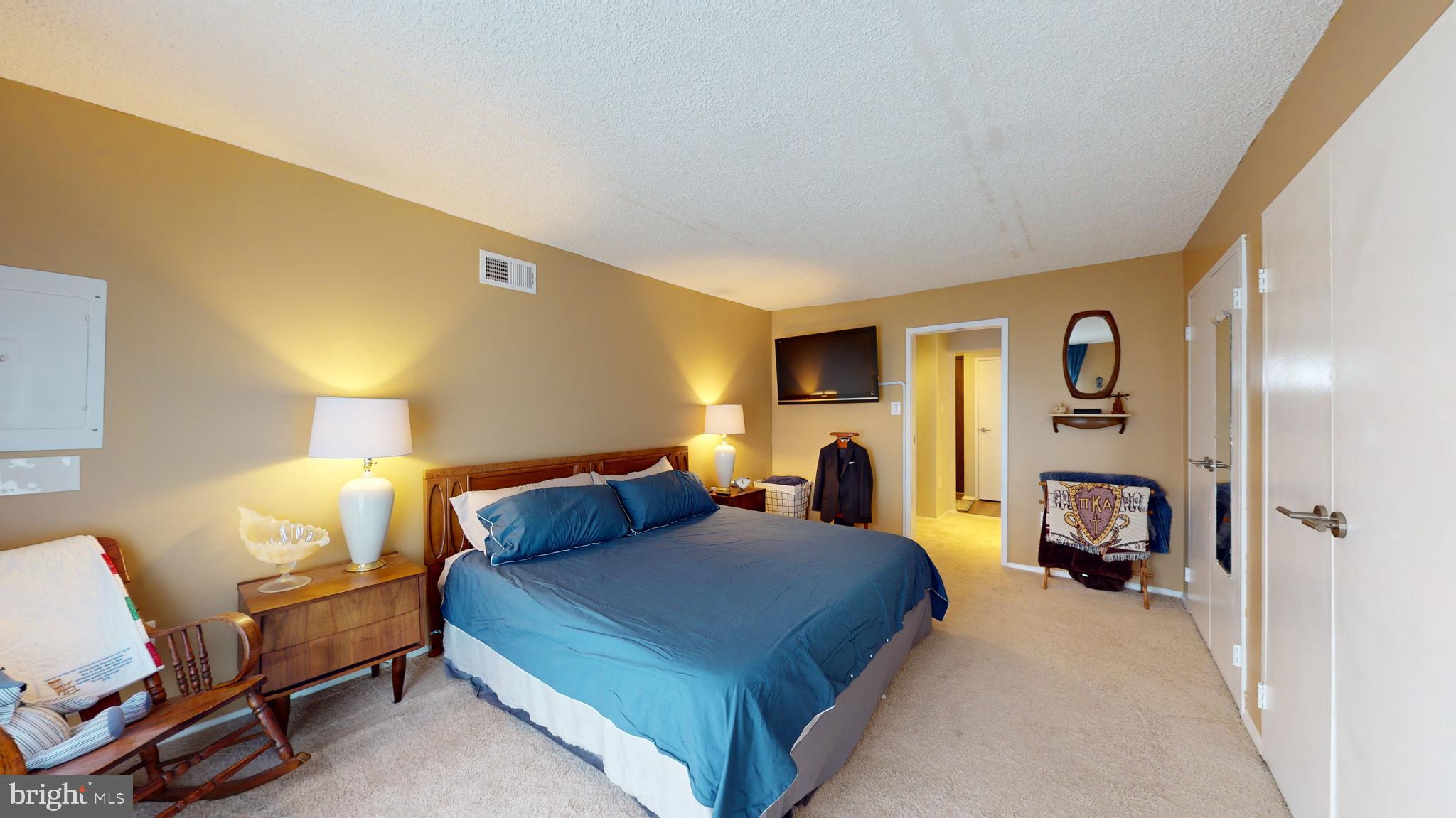 250 S Reynolds STREET Unit: 907