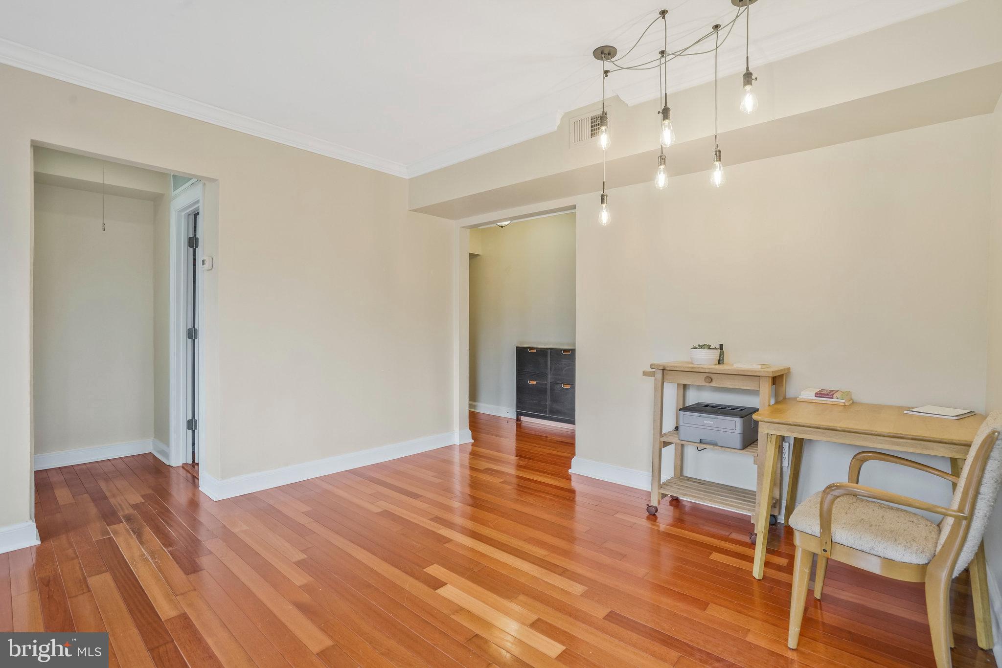 719 S Saint Asaph STREET Unit: 306