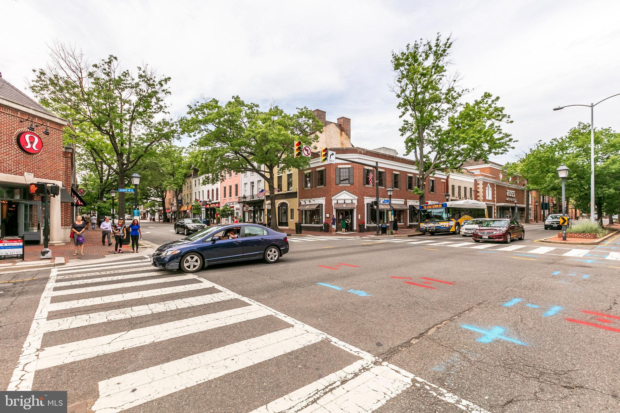 719 S Saint Asaph STREET Unit: 306