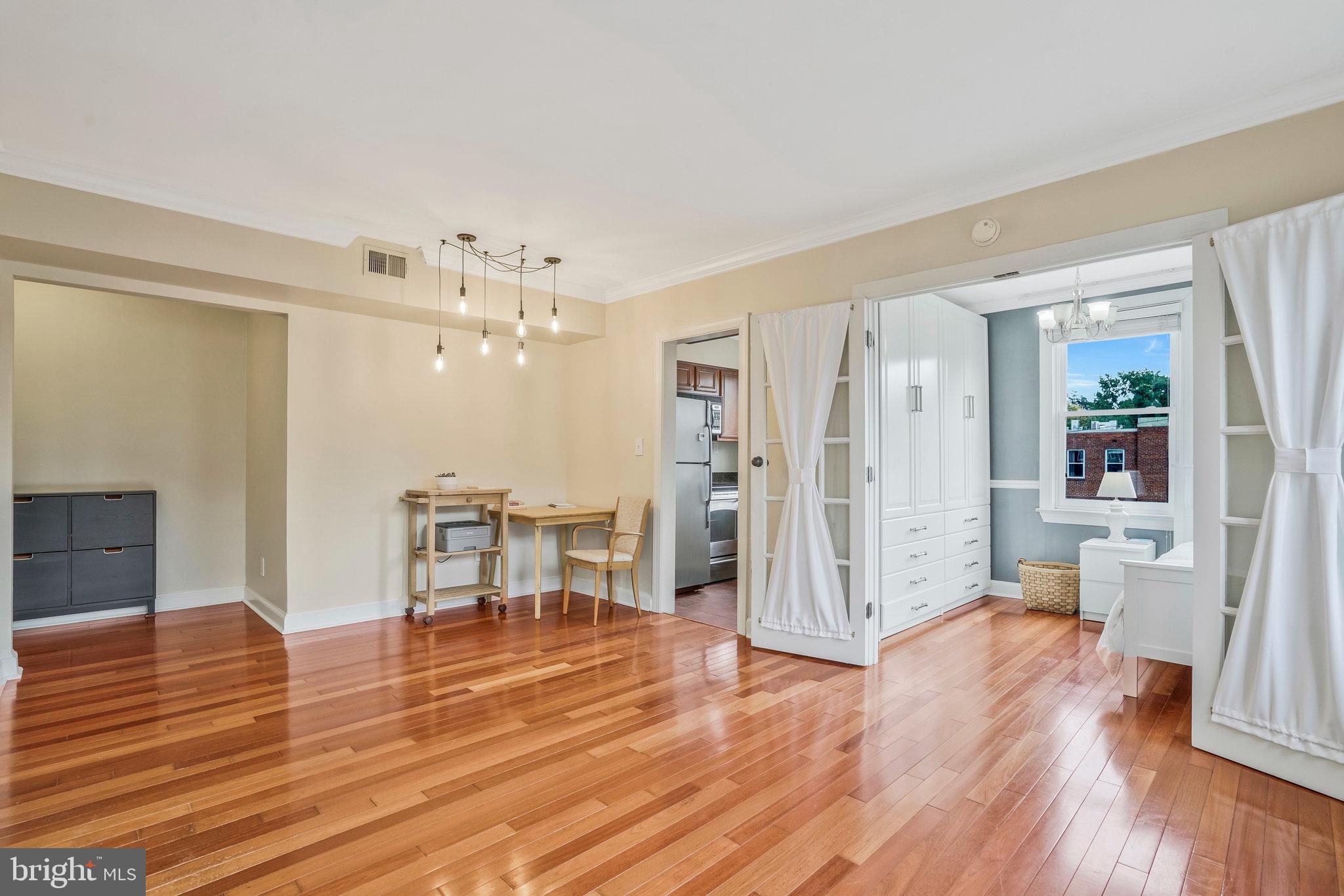 719 S Saint Asaph STREET Unit: 306