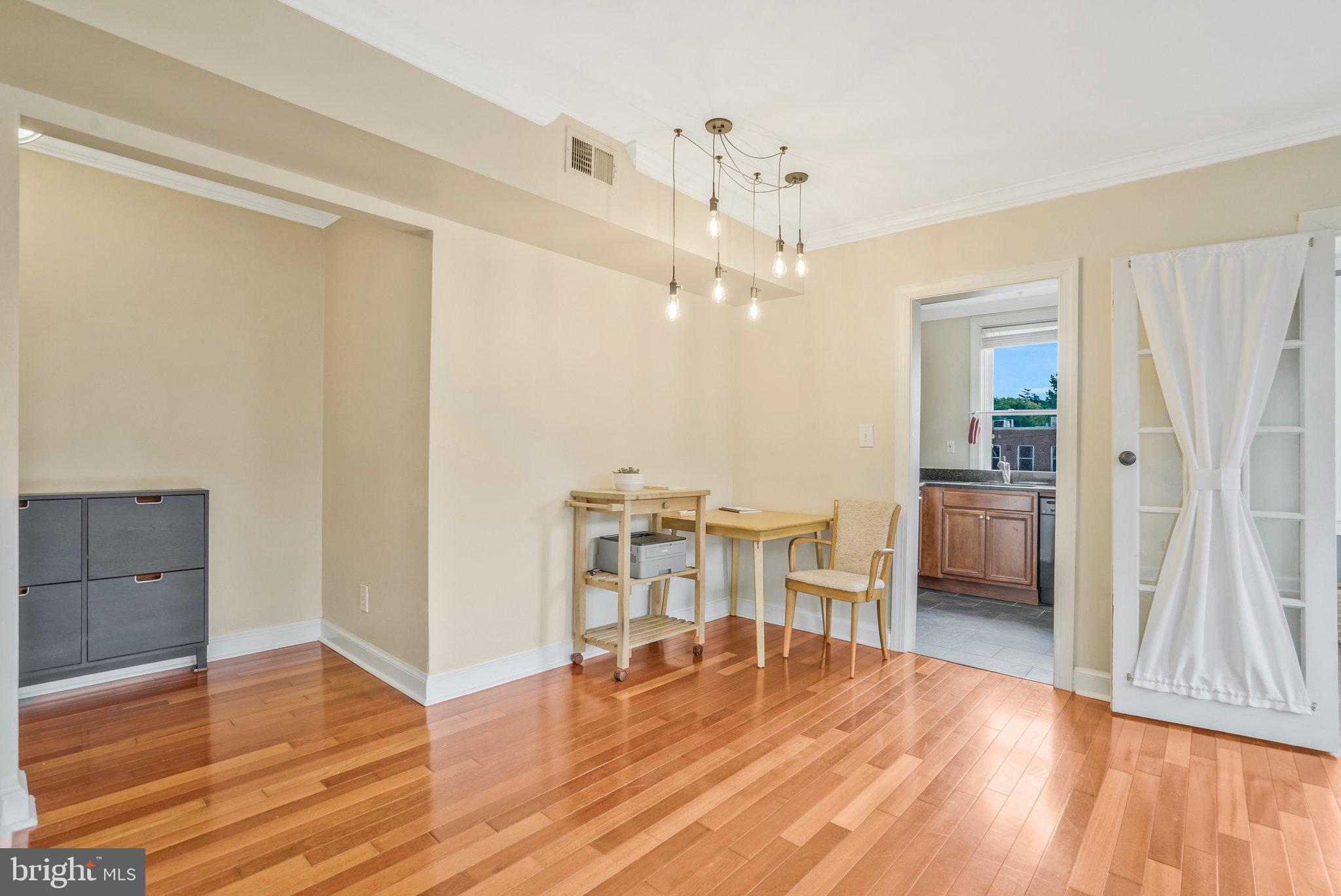719 S Saint Asaph STREET Unit: 306