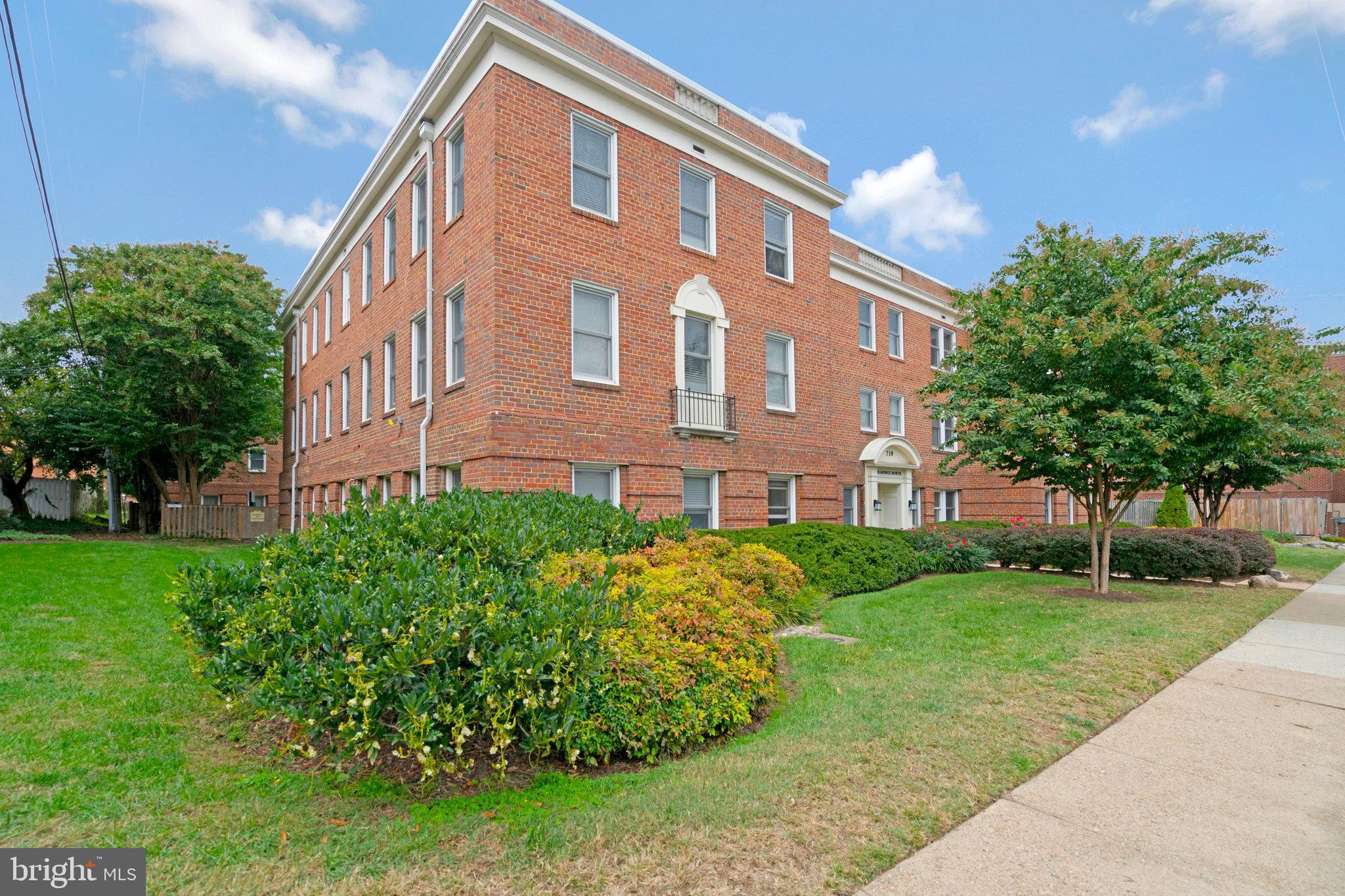 719 S Saint Asaph STREET Unit: 306