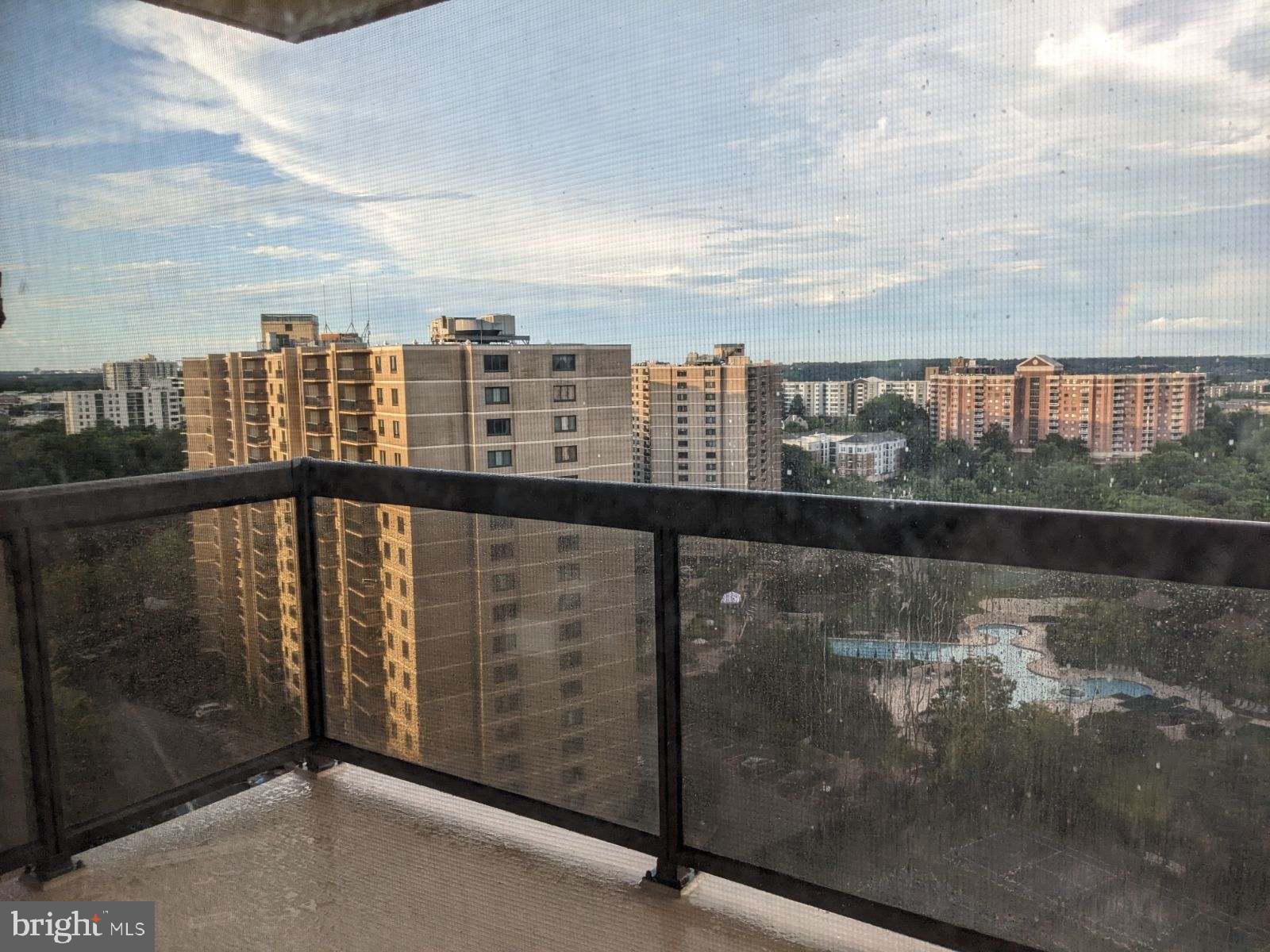 307 Yoakum Pkwy #1715