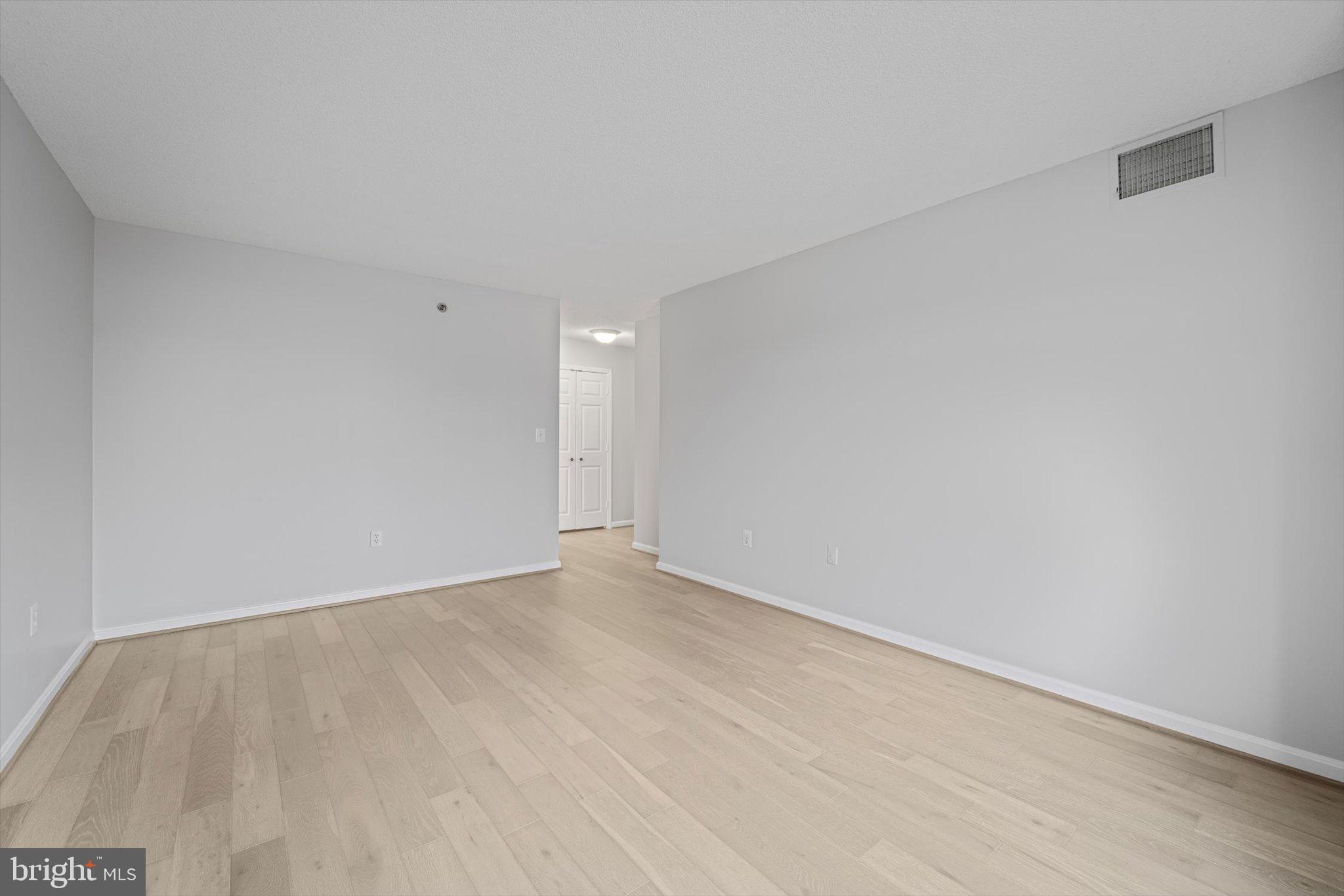 2181 Jamieson Ave #1401