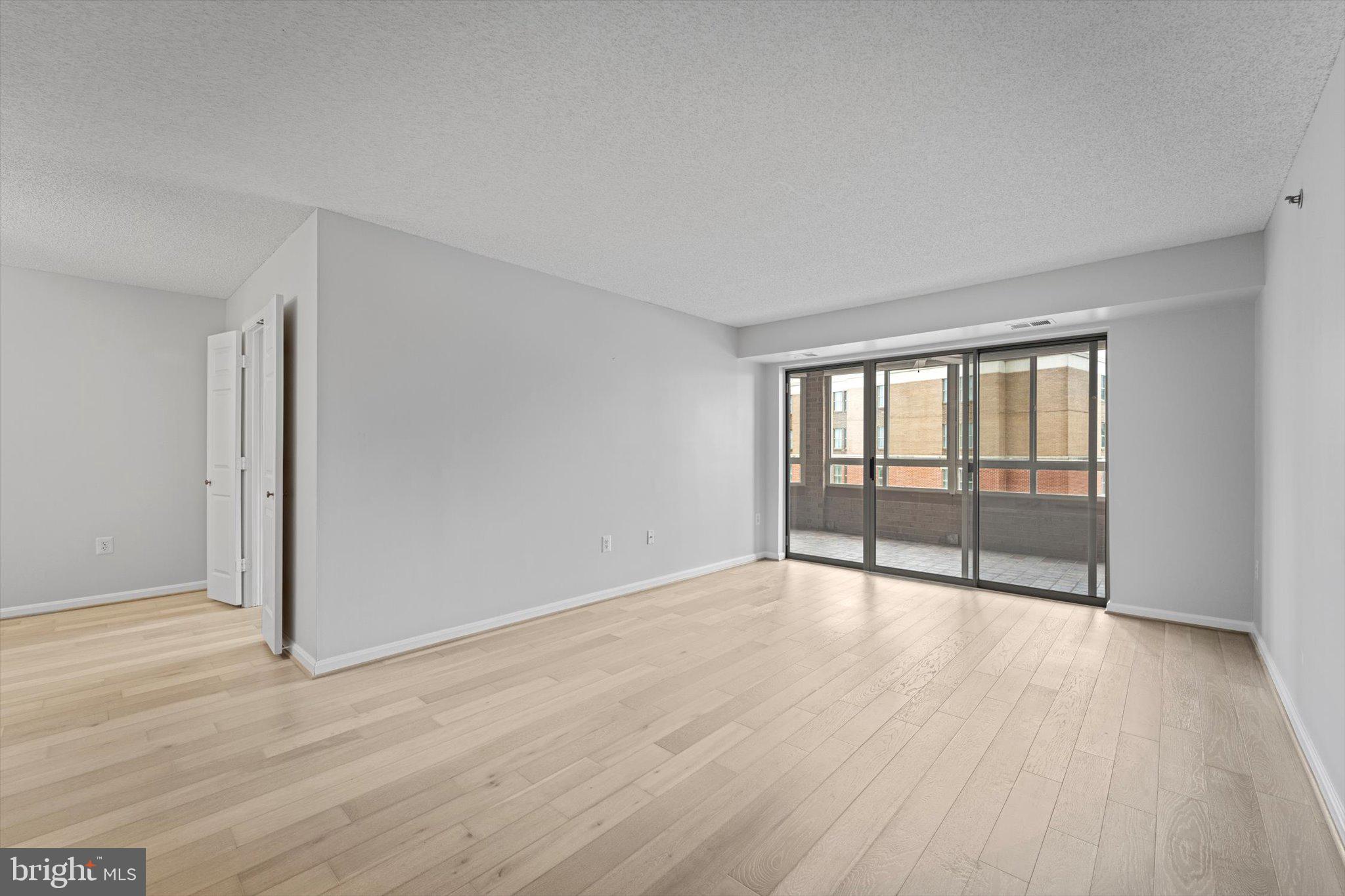 2181 Jamieson Ave #1401