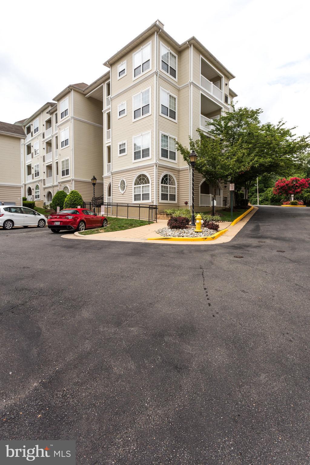 4550 Strutfield Ln #2211