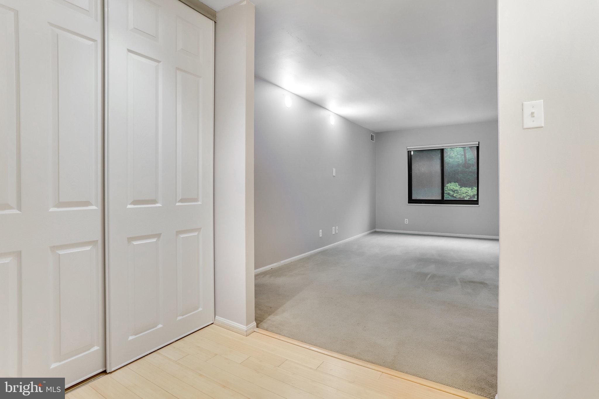 203 Yoakum Pkwy #209