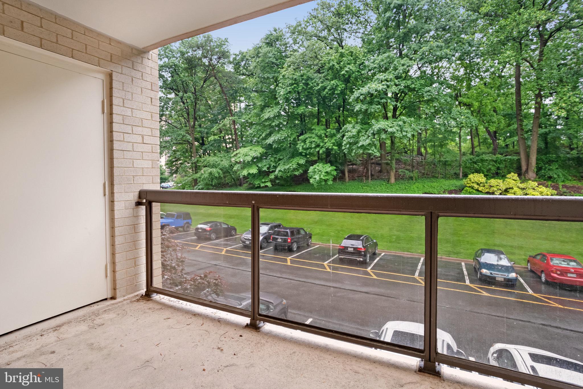 203 Yoakum Pkwy #209
