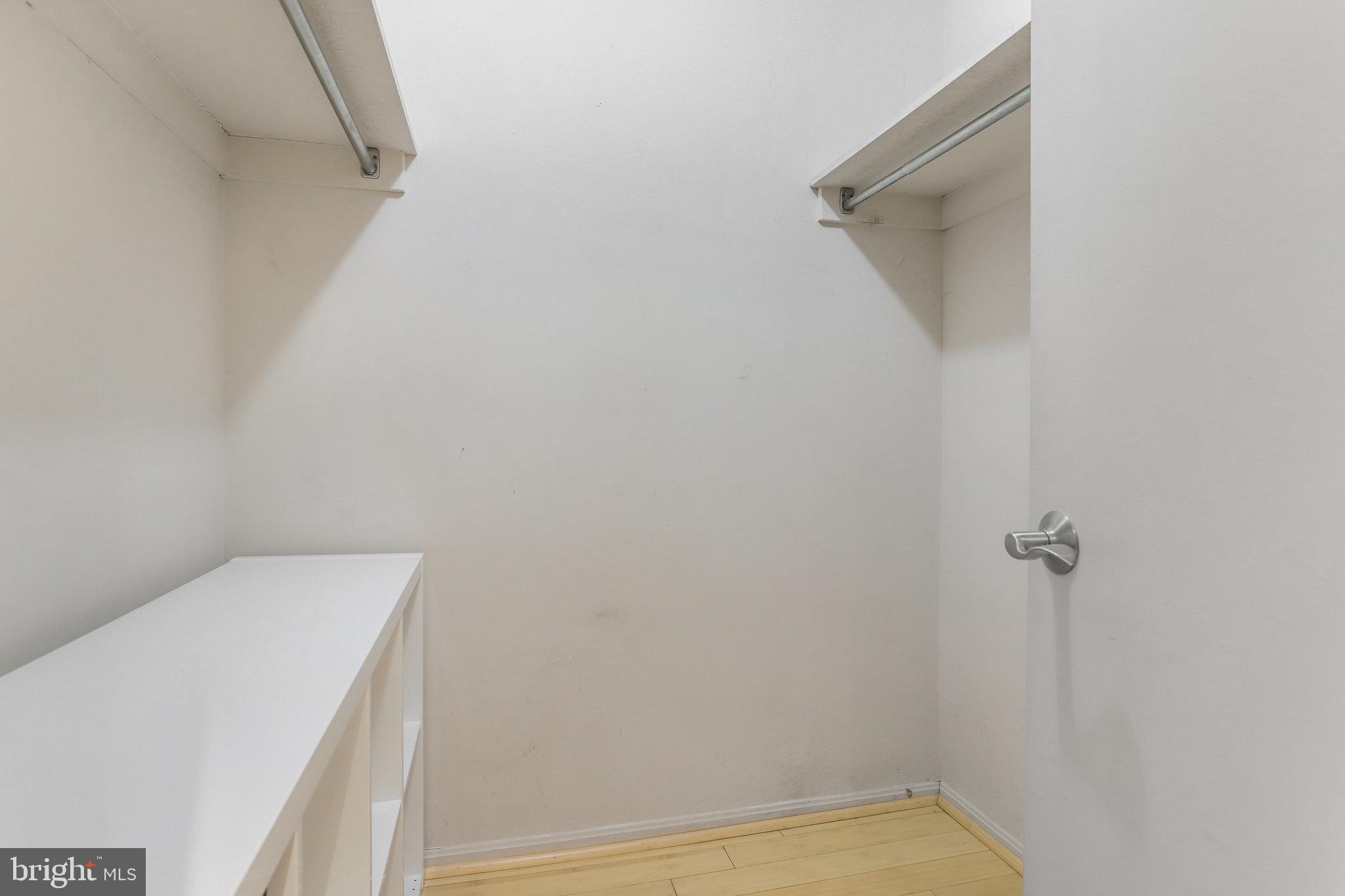 203 Yoakum Pkwy #209