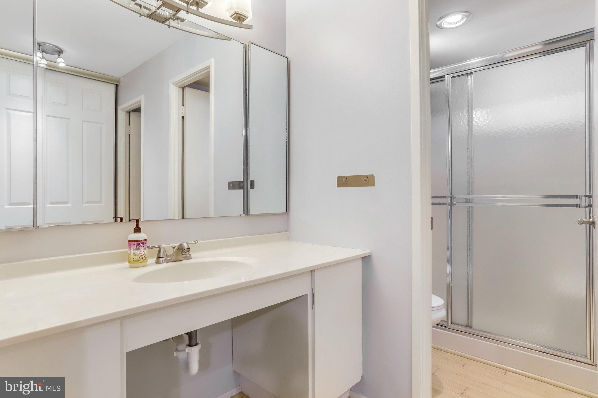 203 Yoakum Pkwy #209