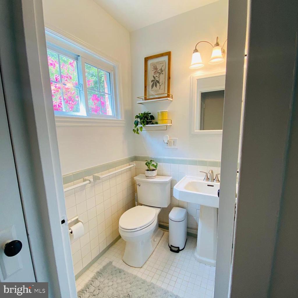 3505 MARTHA CUSTIS DR