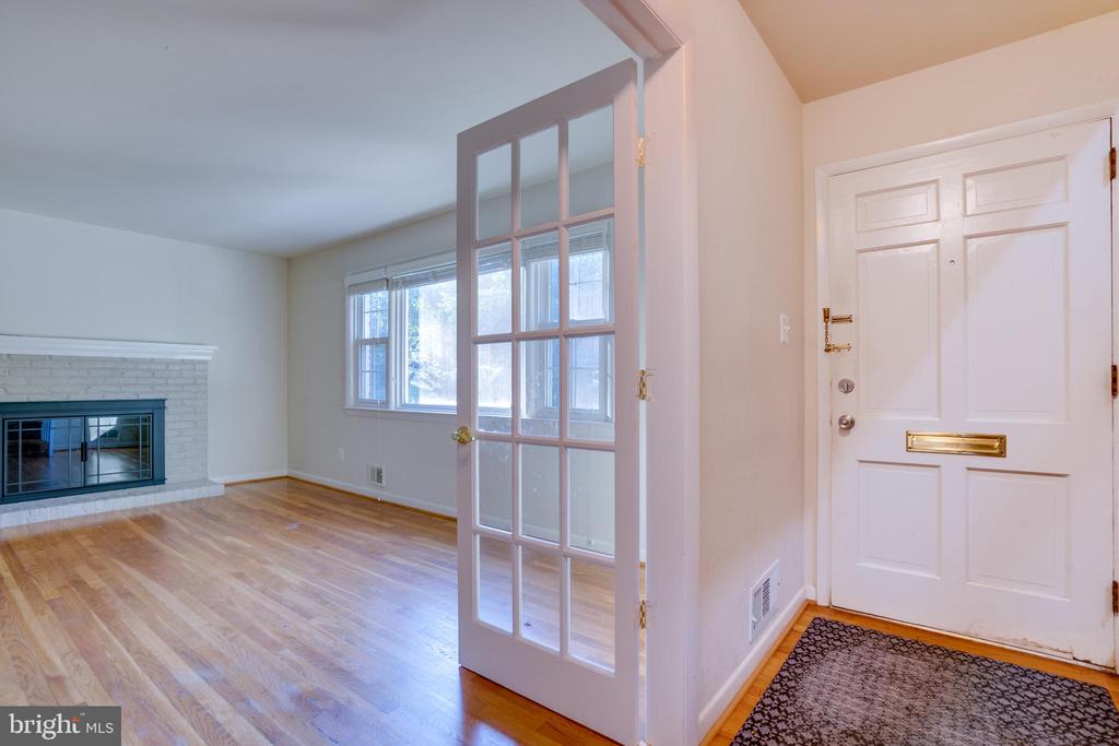 4500 Peacock Ave