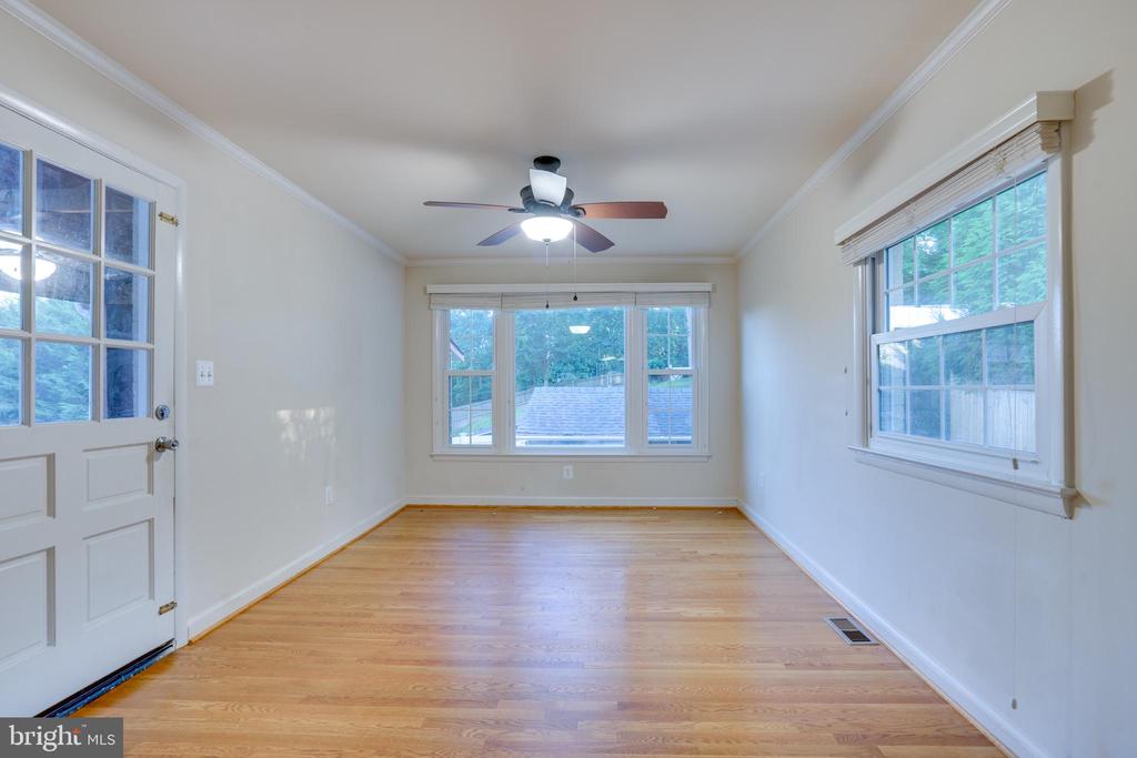 4500 Peacock Ave