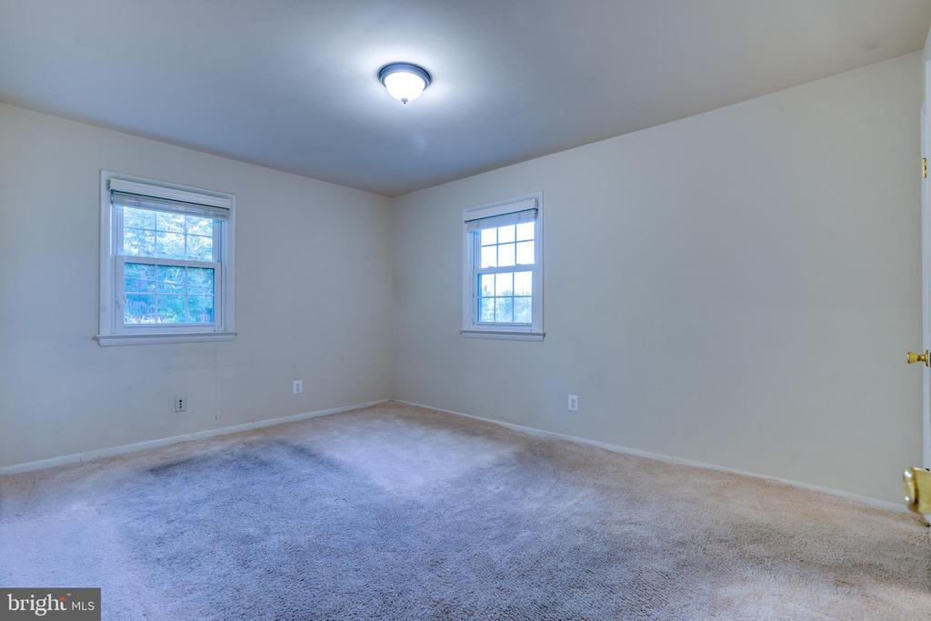 4500 Peacock Ave