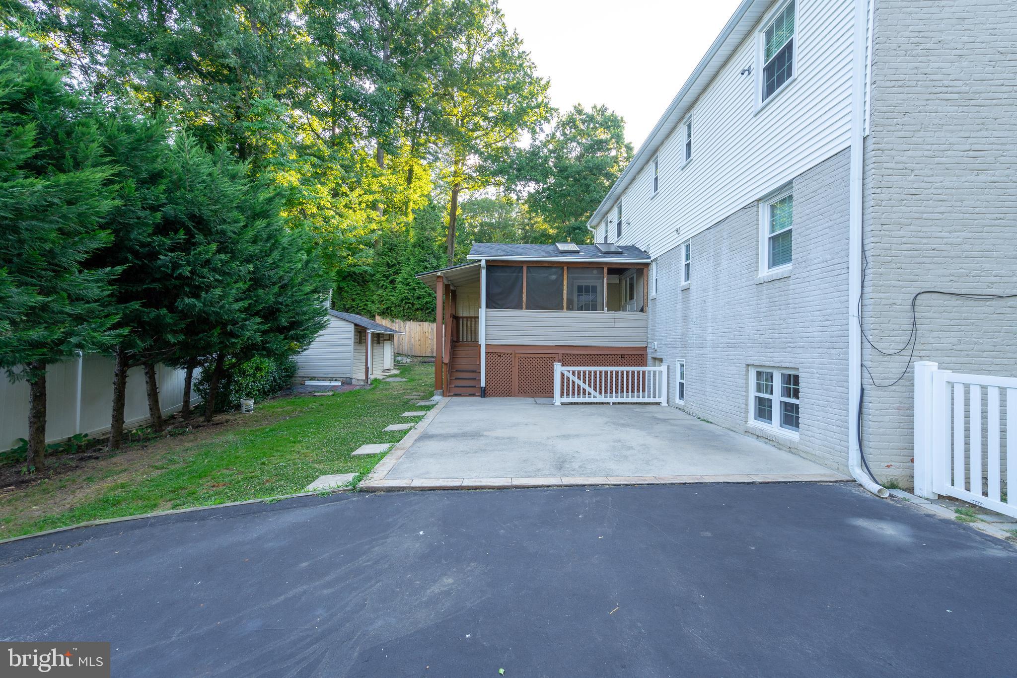 4500 Peacock Ave