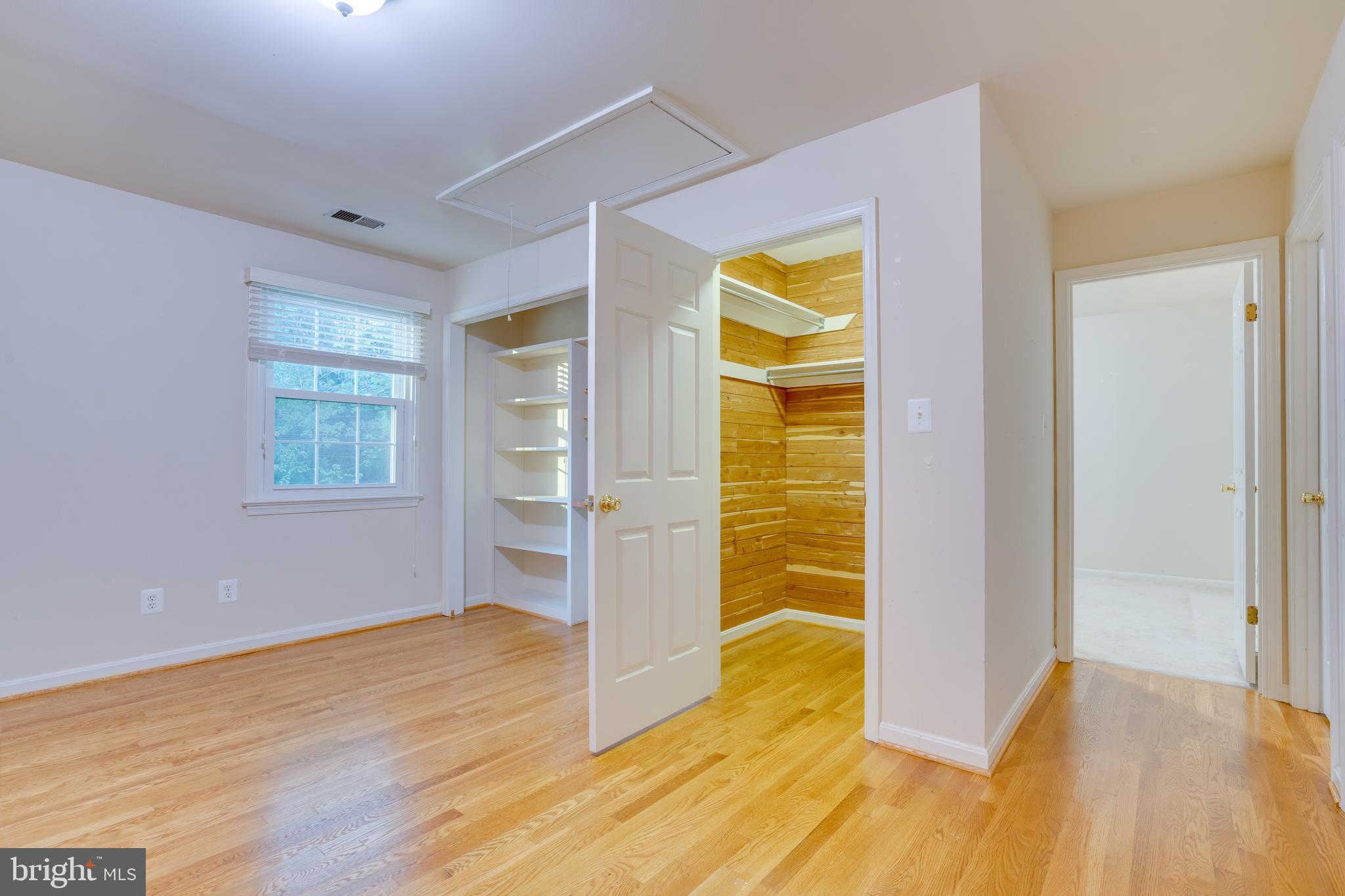 4500 Peacock Ave