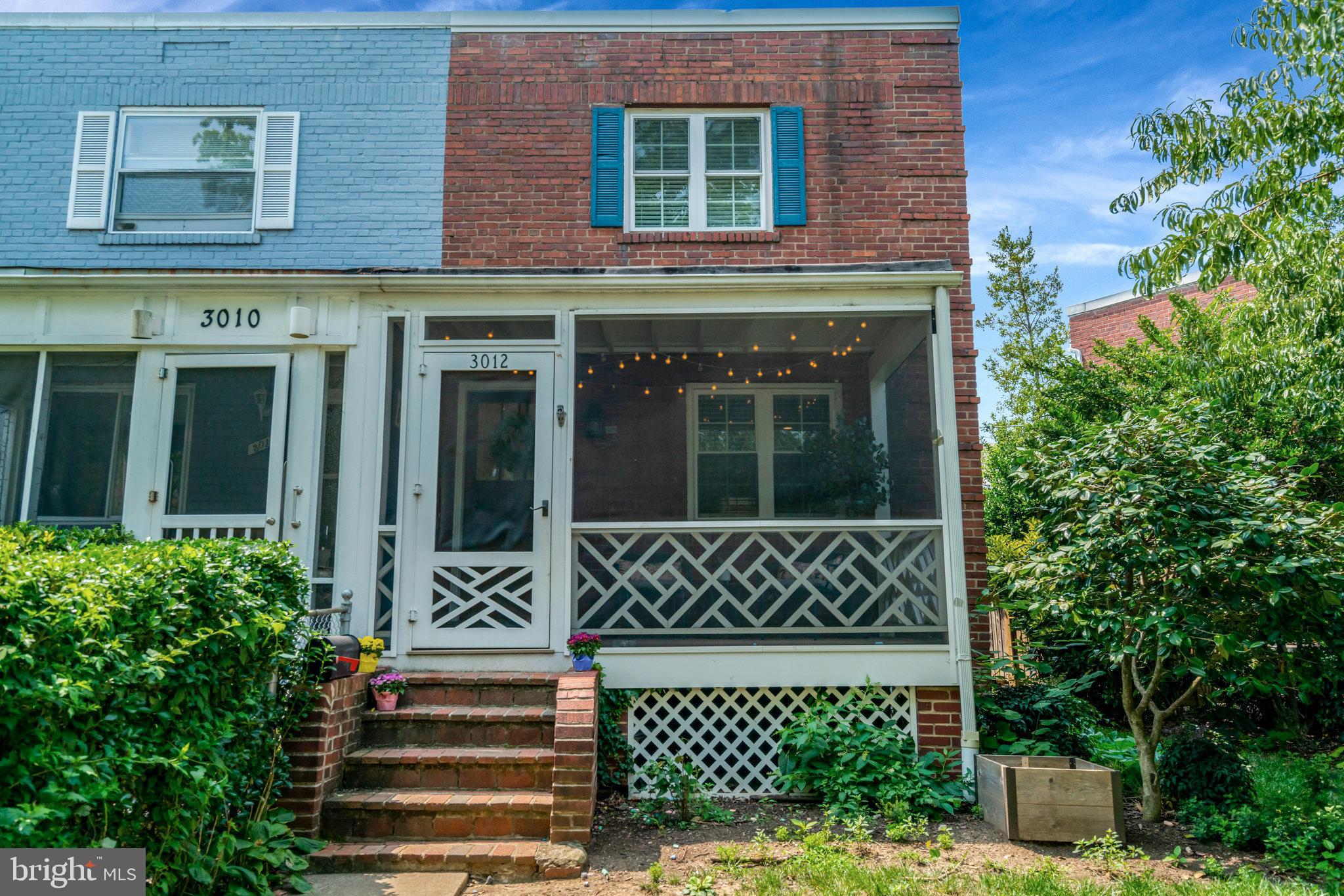3012 Manning St