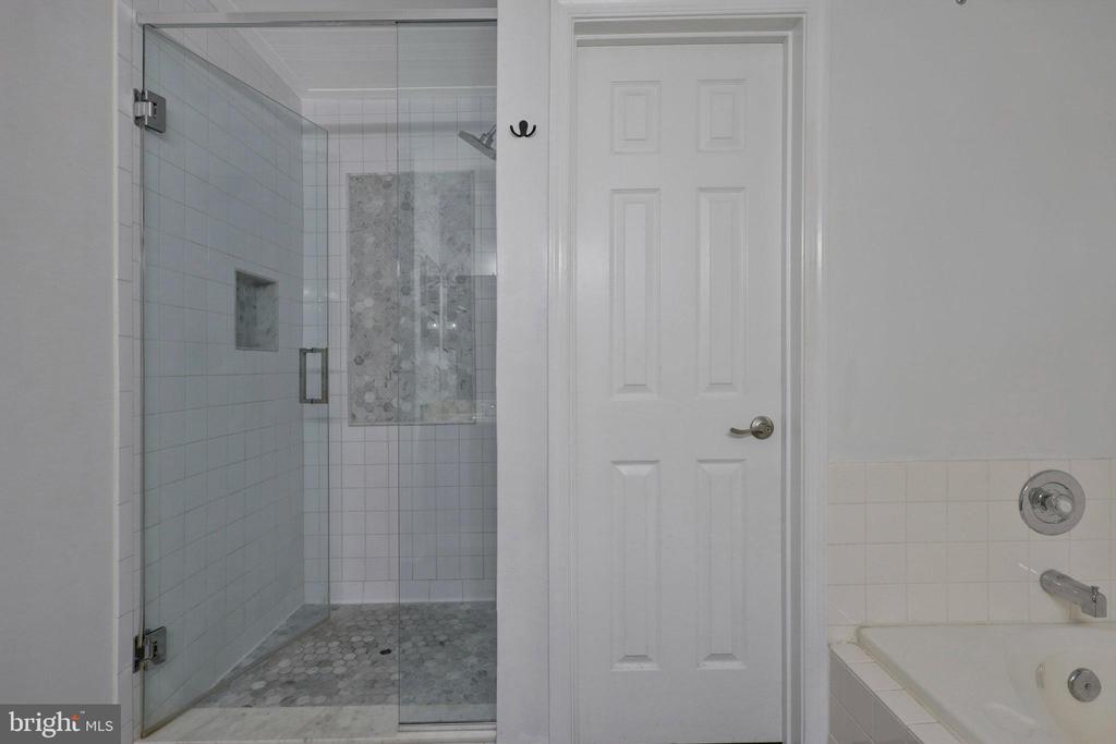 271 S PICKETT ST #302