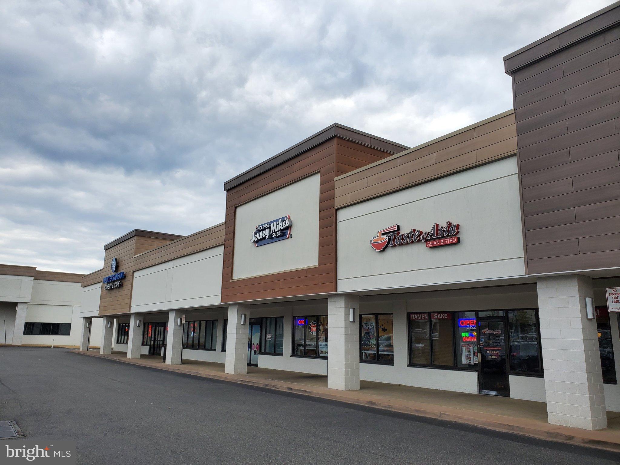 271 S PICKETT ST #302