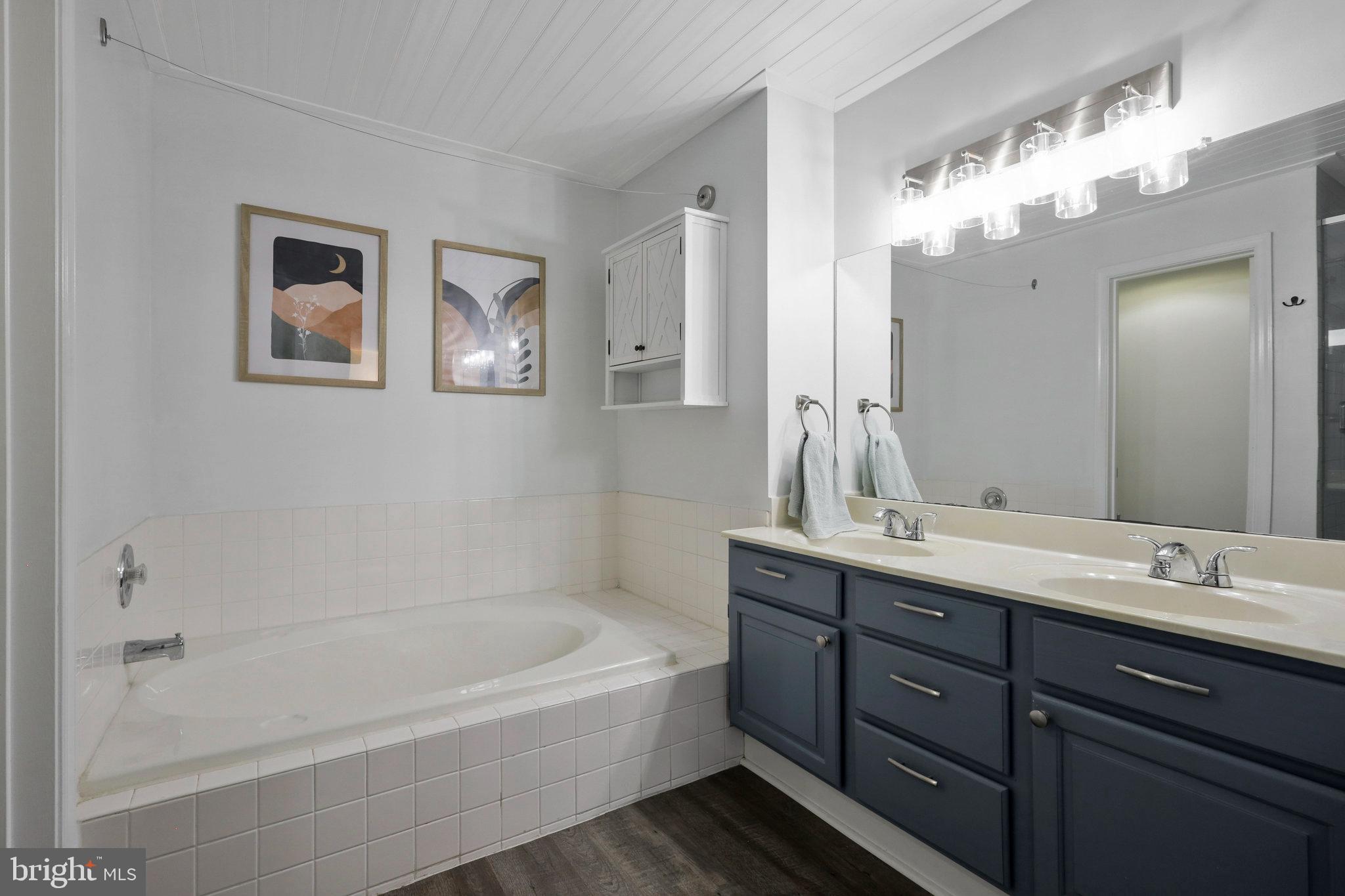 271 S PICKETT ST #302