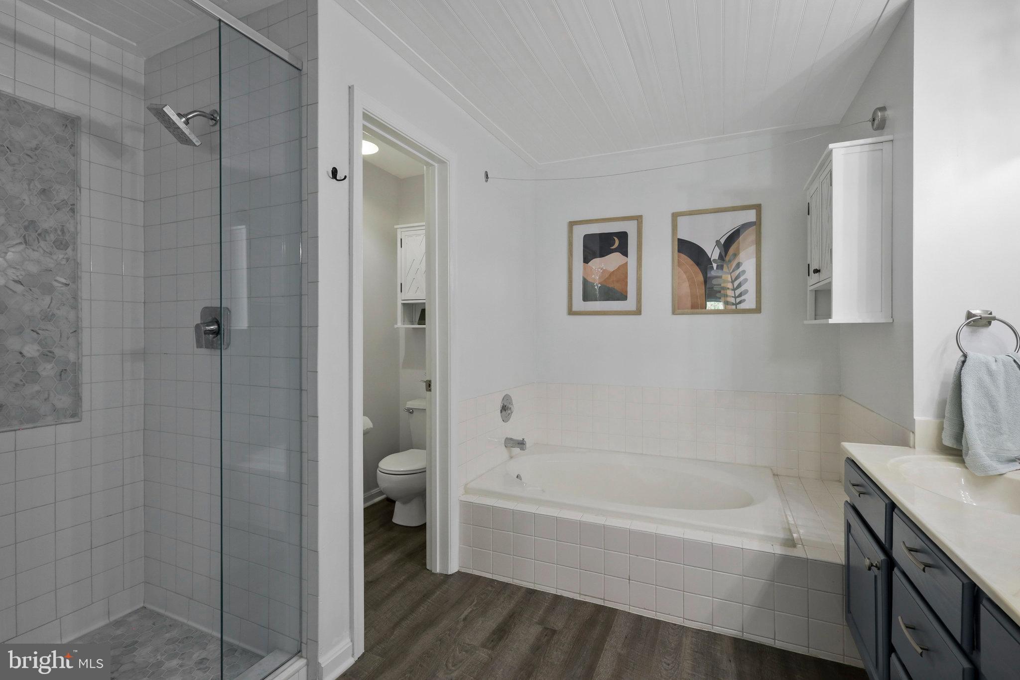 271 S PICKETT ST #302