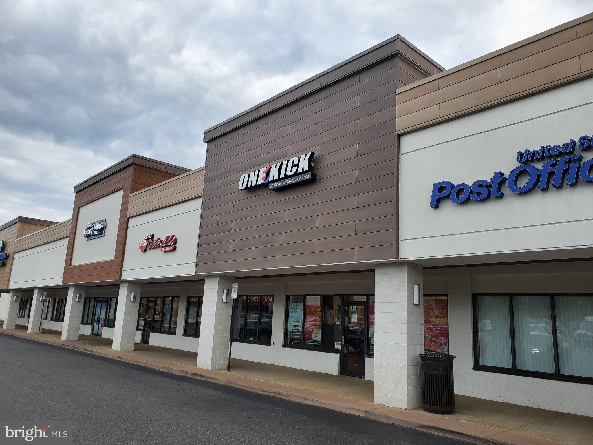 271 S PICKETT ST #302