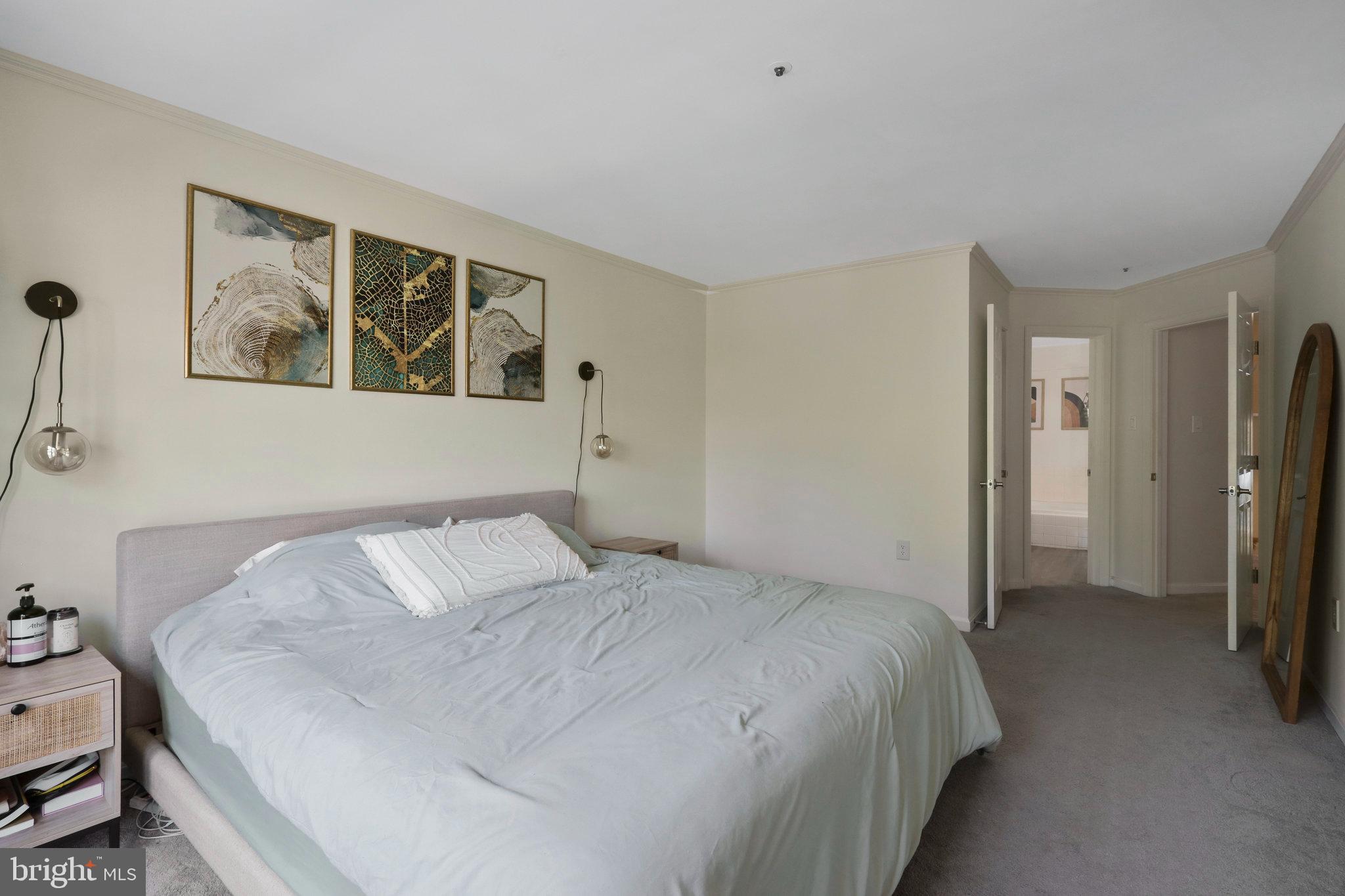 271 S PICKETT ST #302