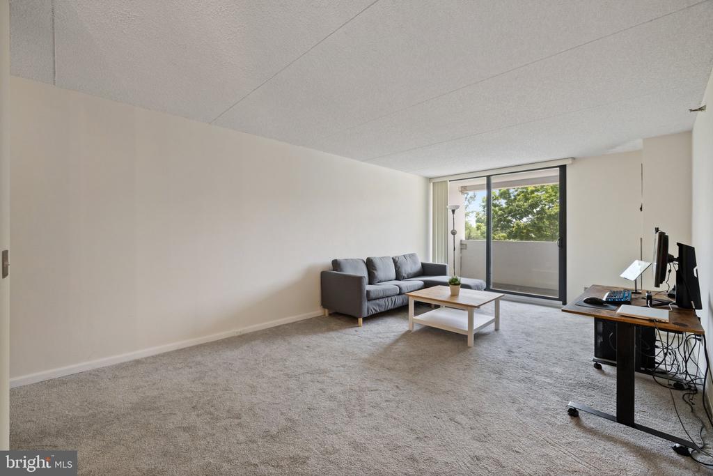 5911 Edsall Rd #310