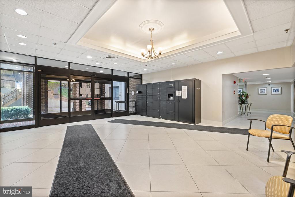 5911 Edsall Rd #310