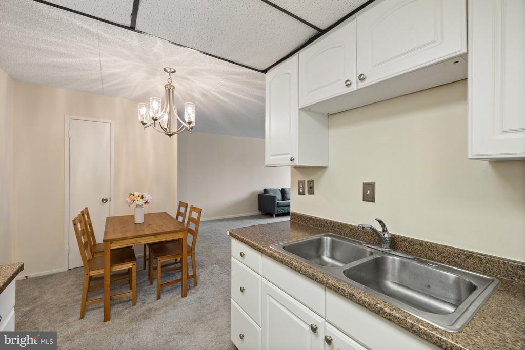 5911 Edsall Rd #310