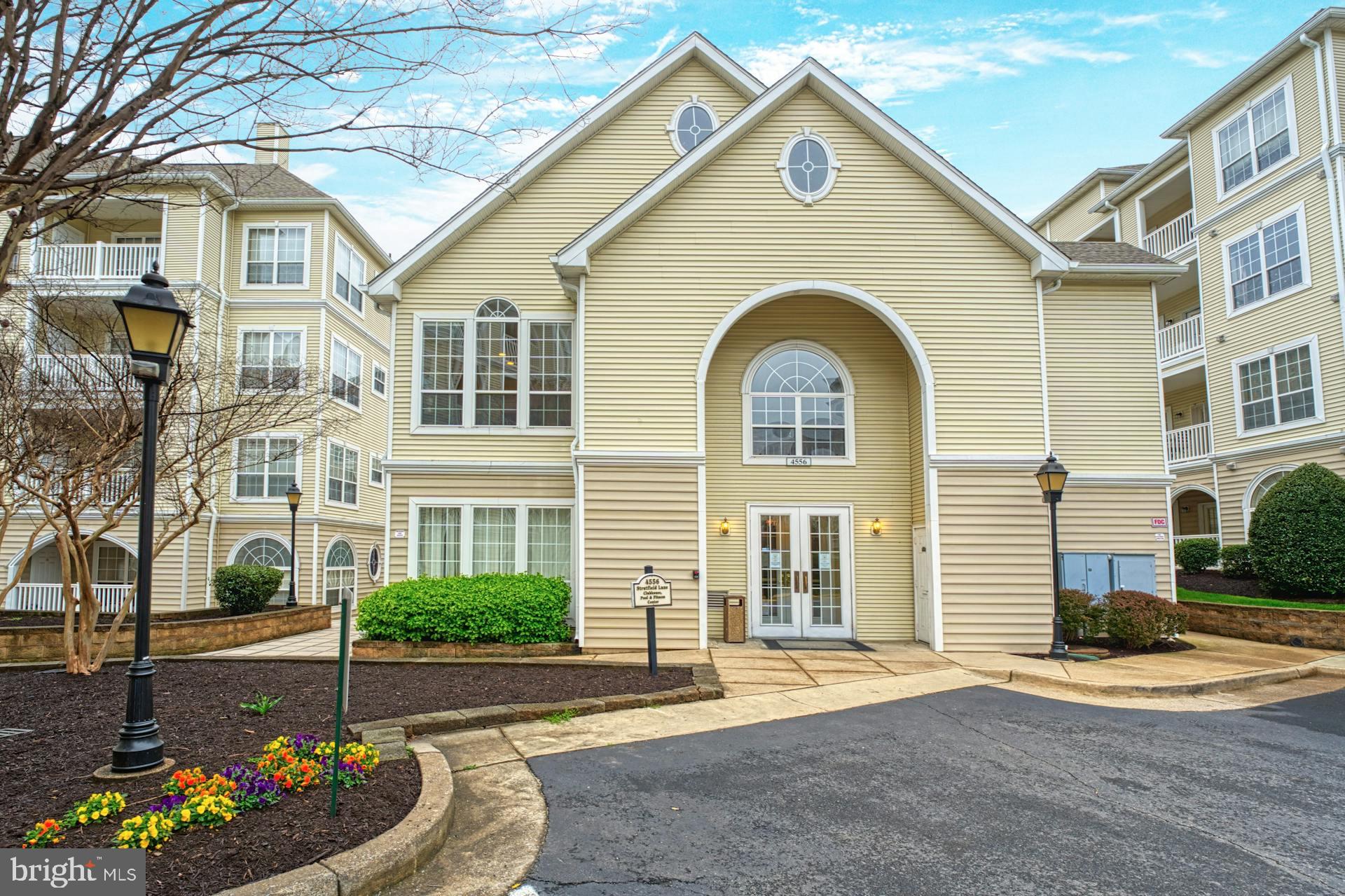 4561 Strutfield Ln #3104