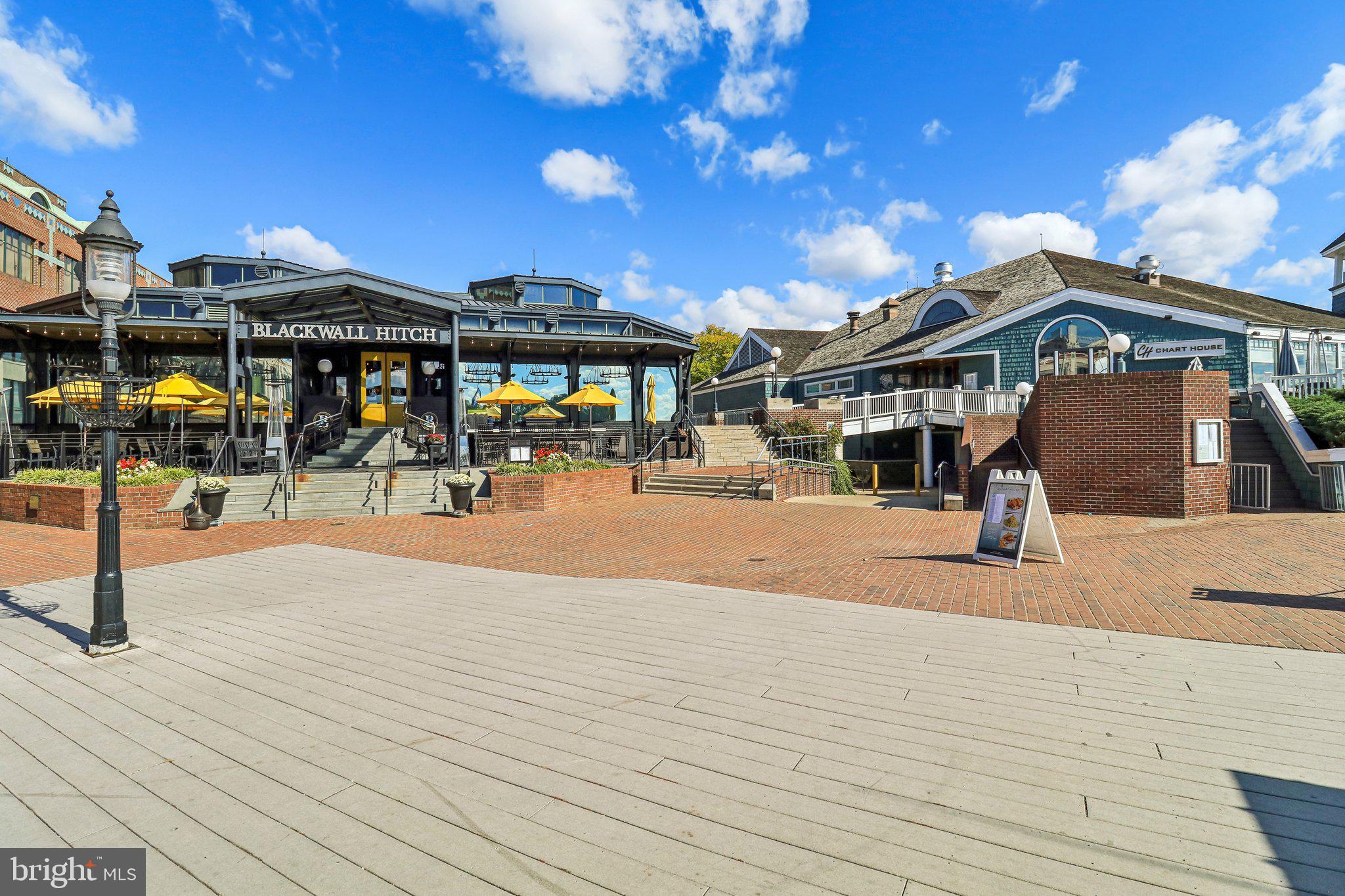 126 Waterford Pl