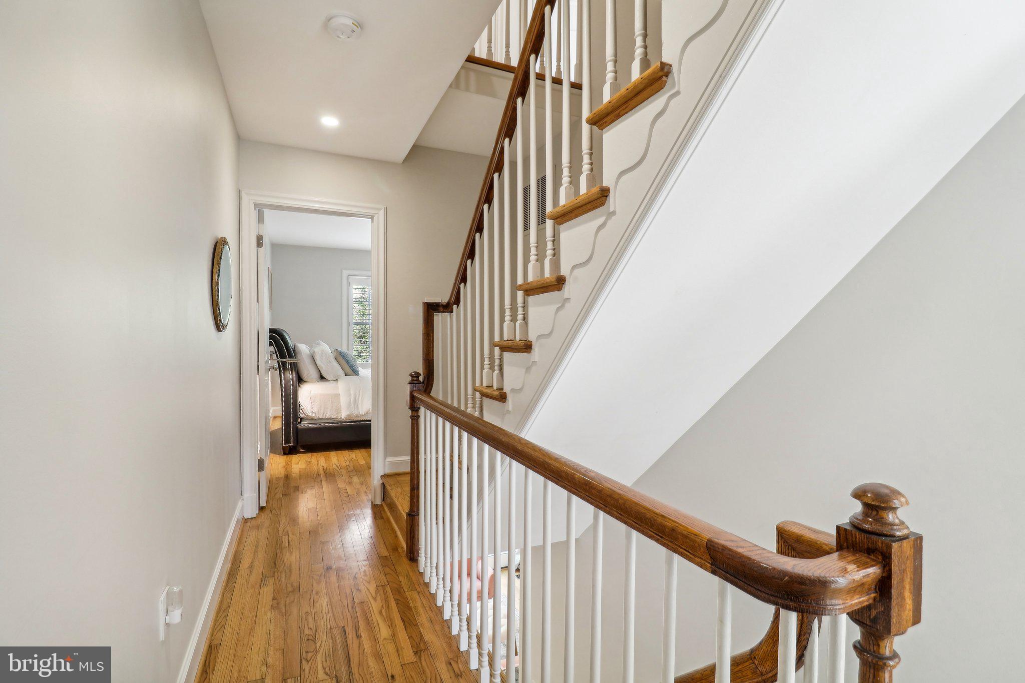 126 Waterford Pl