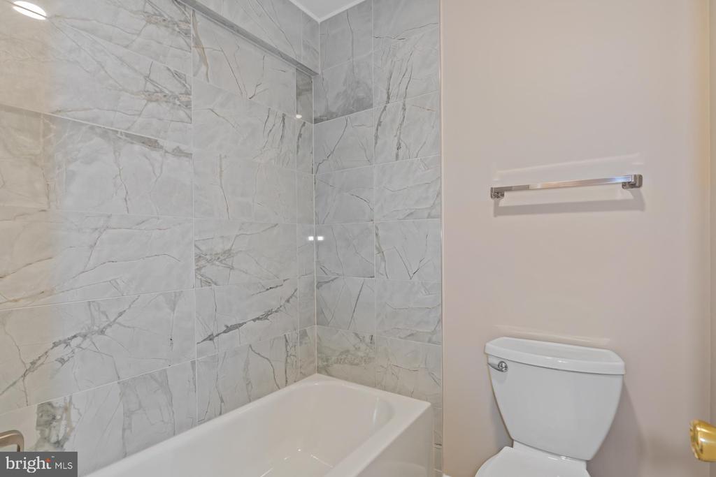 6280 Edsall Rd #401