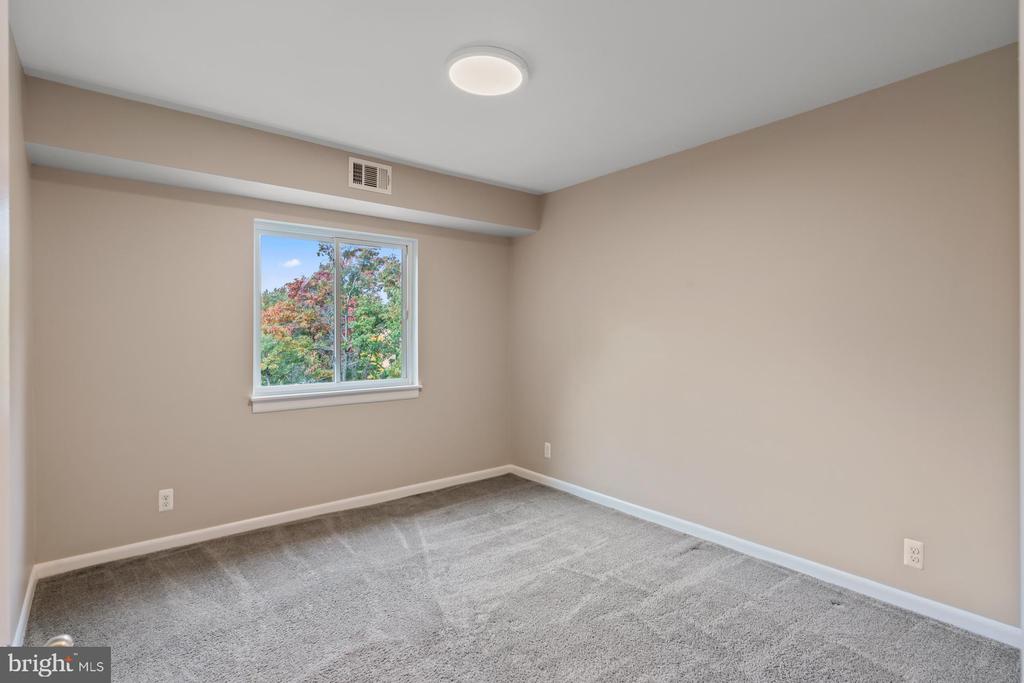 6280 Edsall Rd #401