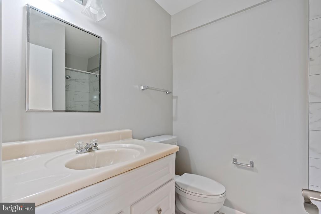 6280 Edsall Rd #401
