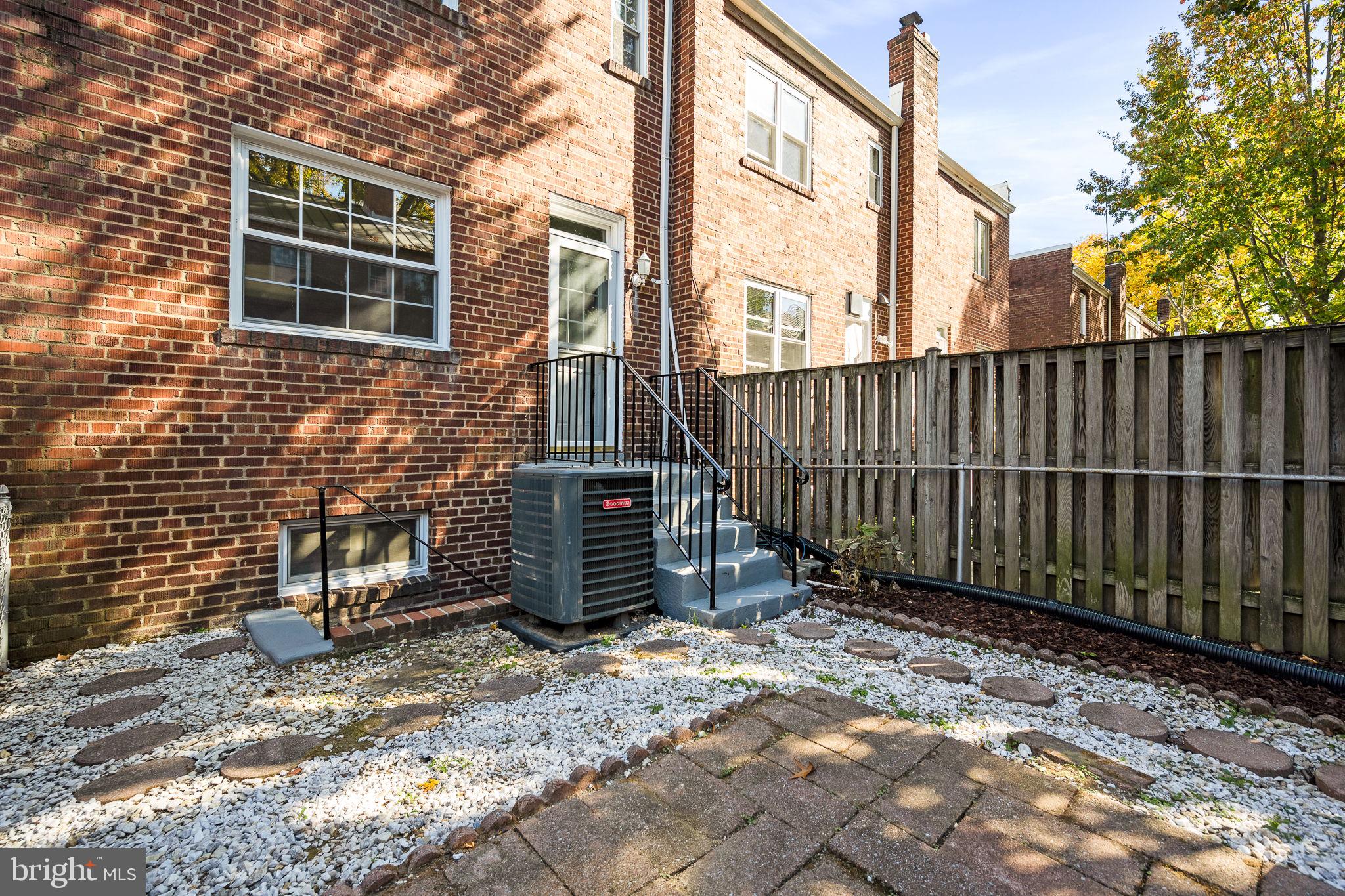 1118 Portner Rd