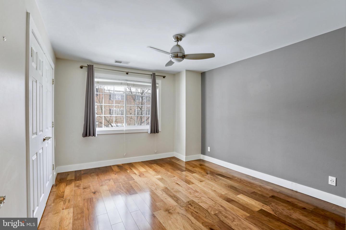 1433-A N van Dorn St