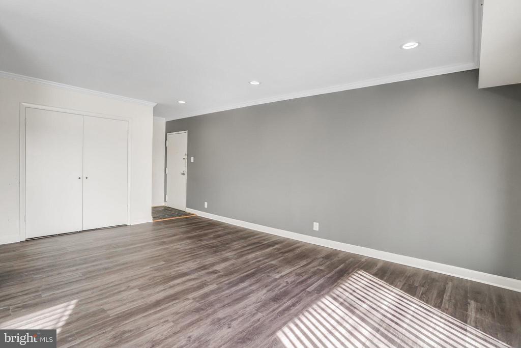 6260 EDSALL RD #403