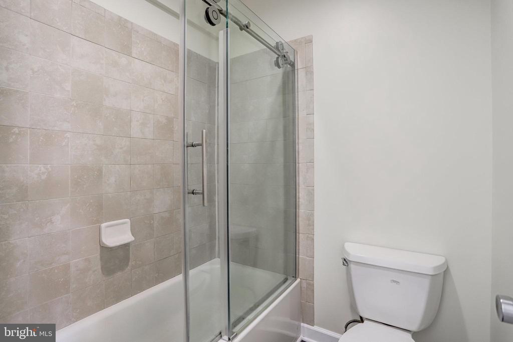 6260 EDSALL RD #403