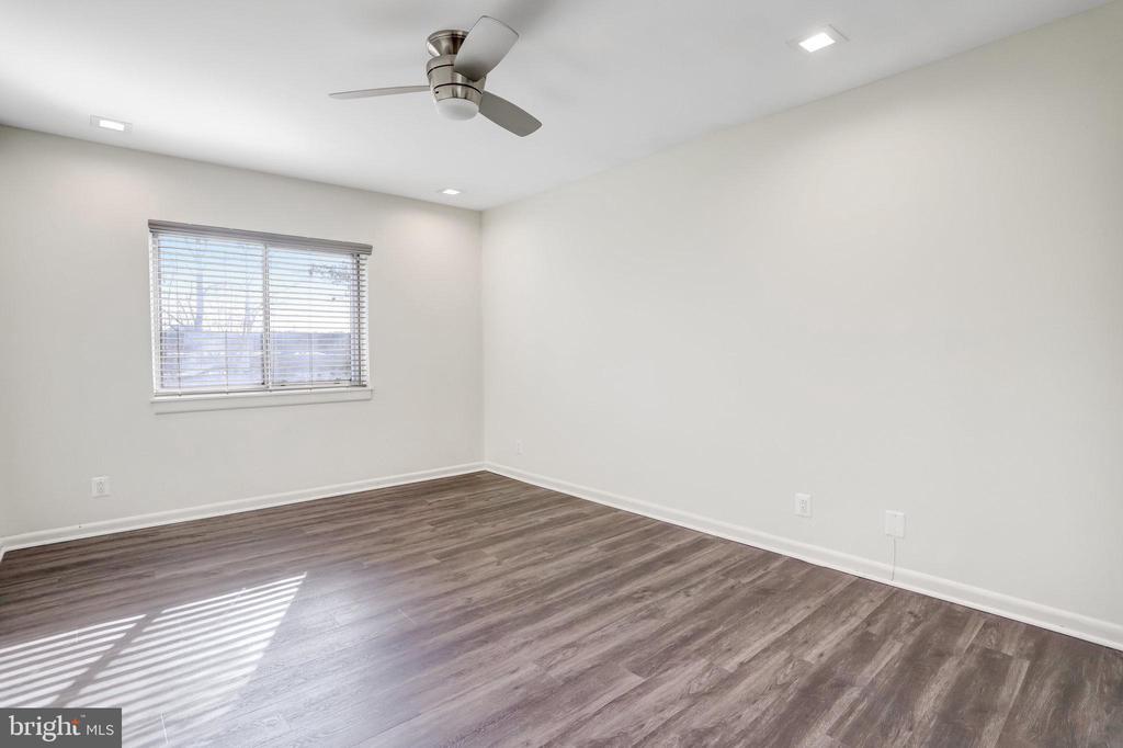 6260 EDSALL RD #403