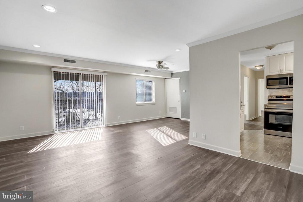 6260 EDSALL RD #403