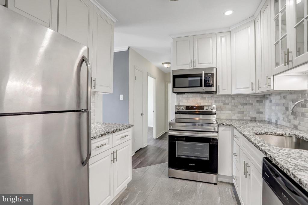 6260 EDSALL RD #403