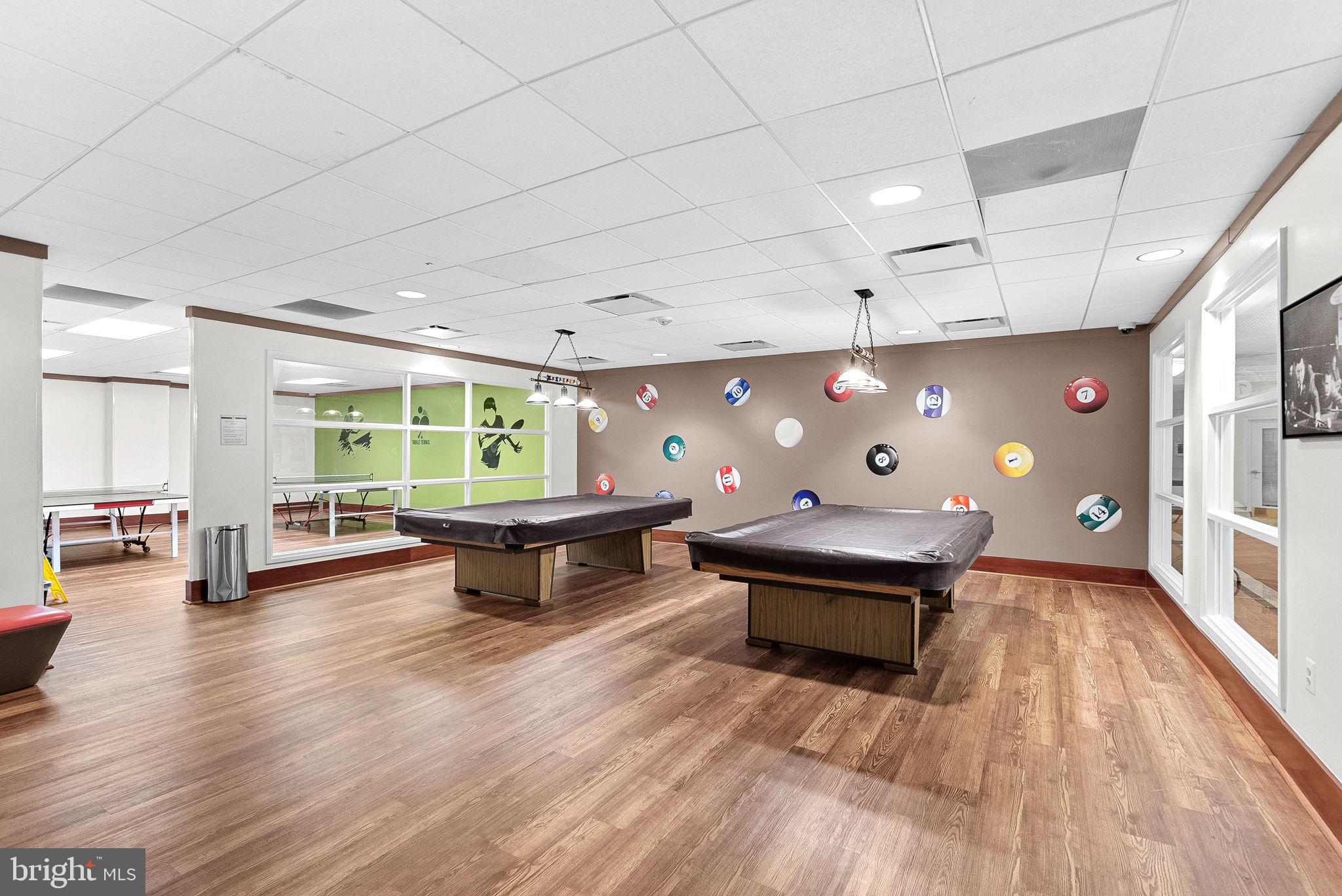 307 Yoakum Pkwy #1718