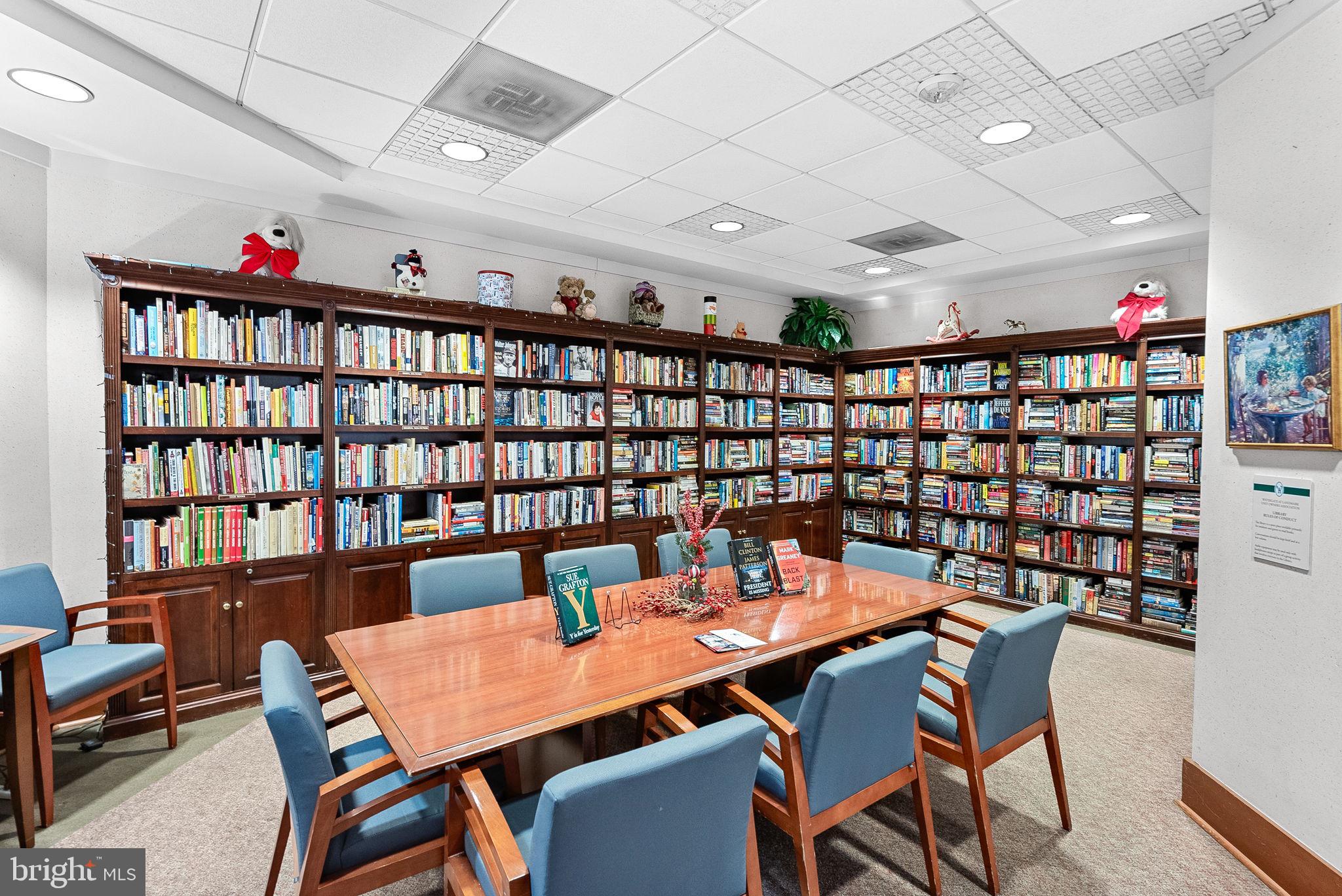 307 Yoakum Pkwy #1718